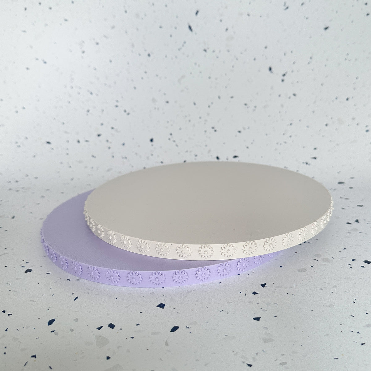 Daisy Cake Board